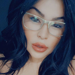 Meet your Posher, Pamela